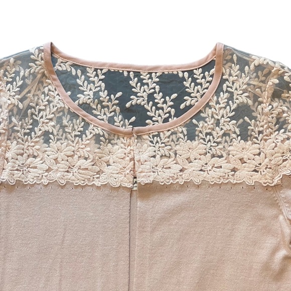 HP🎉NAF NAF PINK CARDIGAN SWEATER•Single top button with floral lace trim Size S - Picture 6 of 11